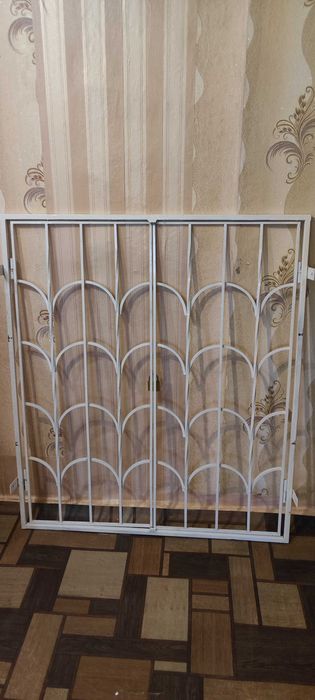 Решітка під замок