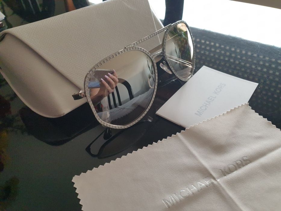 Óculos MICHAEL KORS com pedraria novo