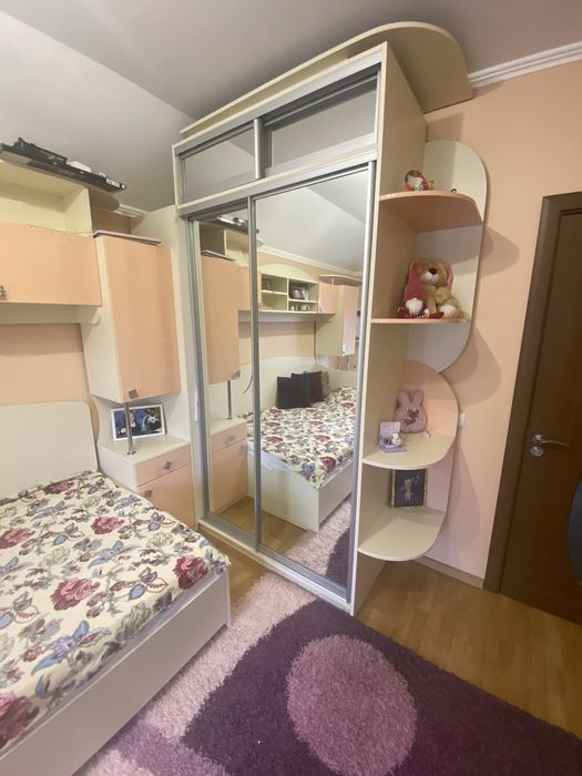 Меблі  для дівчини