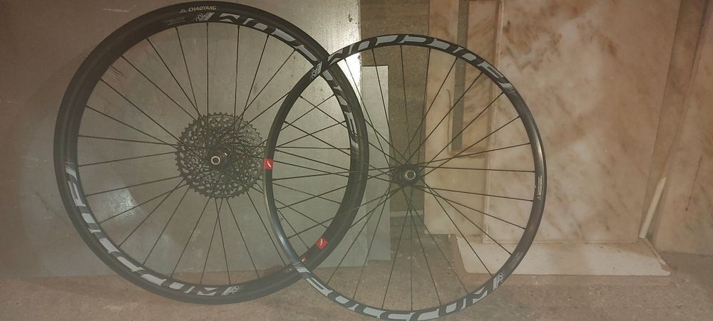 Rodas fulcrun redzone 29