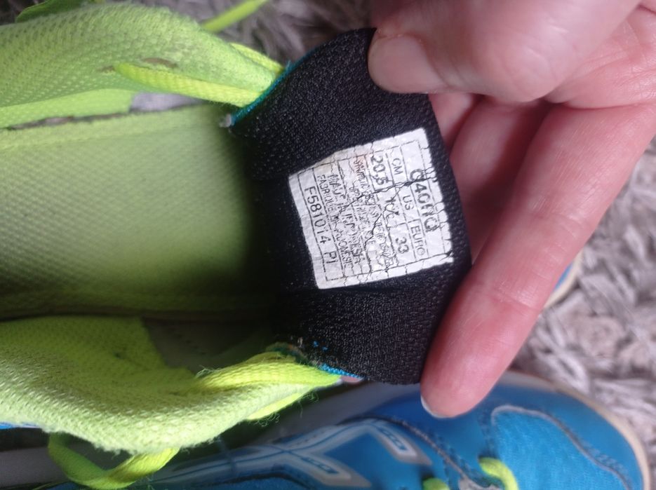 Jak nowe Asics rozmiar 33 wkładka 20, 5 cm