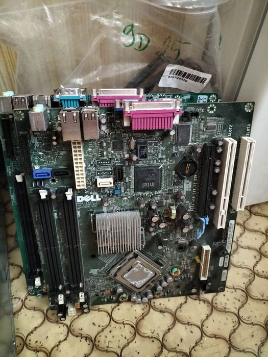 Części komputera stacjonarnego DELL