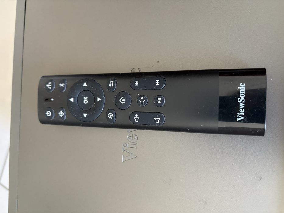 ViewSonic X10-4k - UHD LED HDR UST Harman Kardon, autofocus, Wi-Fi - projektor krótkoogniskowy, rzutnik, pilot.