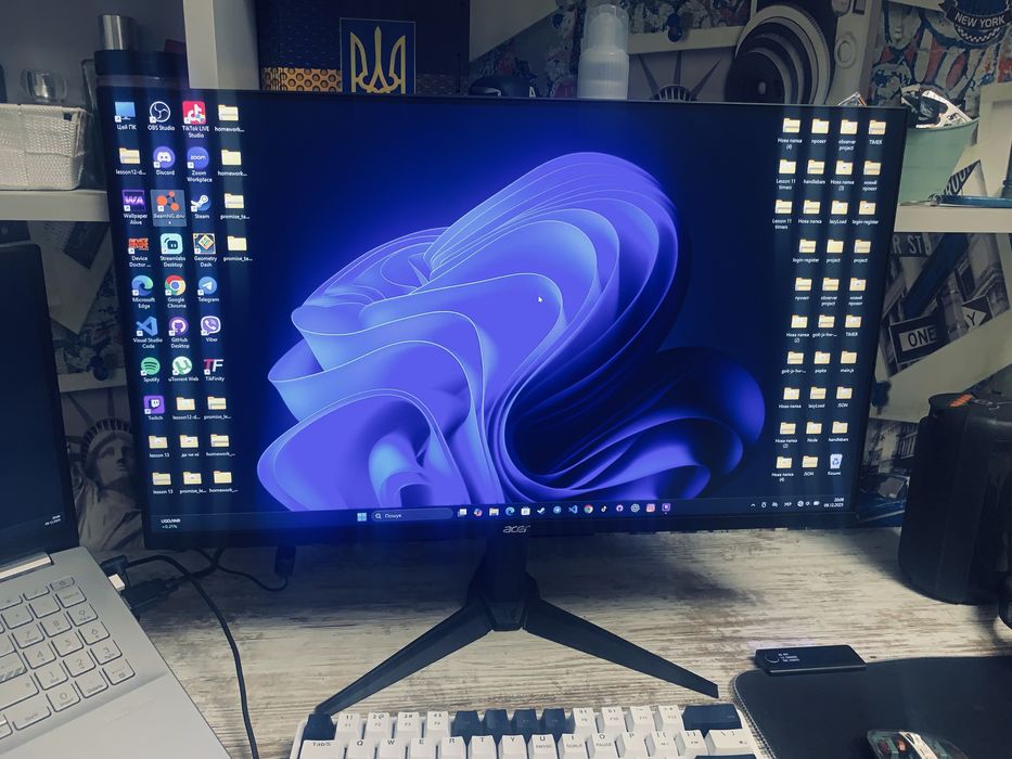 Монітор Acer nitro vg243y