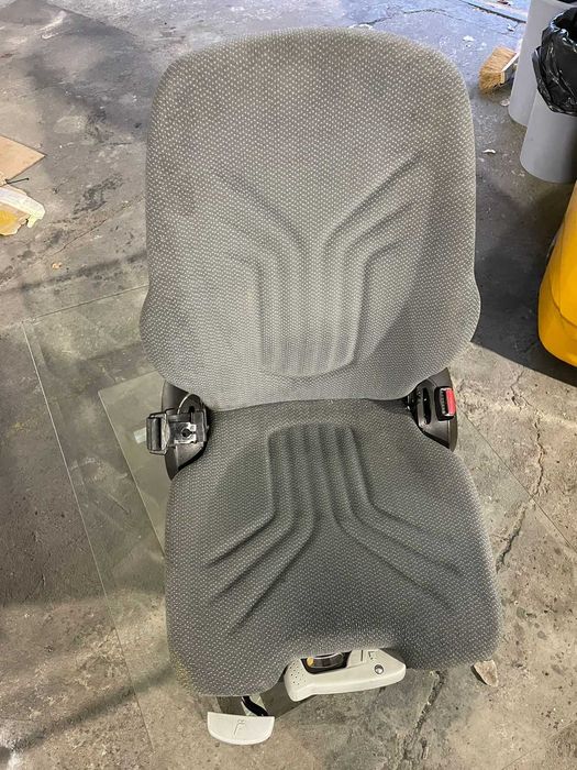 Сидіння Grammer до обладнання для спецтехніки Jungheinrich