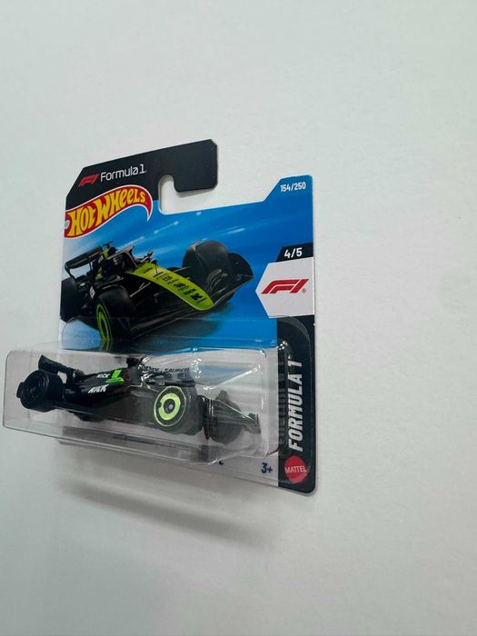 Hot Wheels Formula 1 Kick Sauber F1 Team 2025 Novo Selado