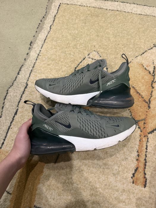 Кросівки Nike Air Max 270