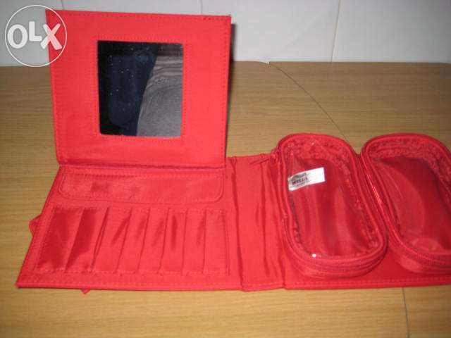 Estojo de maquilhagem64332146167169120