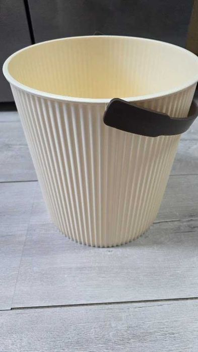 WIADRO RYFLOWANE Pojemnik Do Przechowywania rozmiar  20 L bez pokrywki