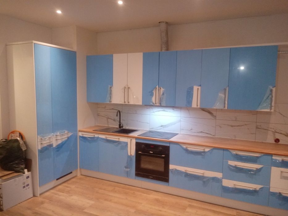 Składanie, montaż kuchni mebli z paczek, szafy komody regały łóżka. S