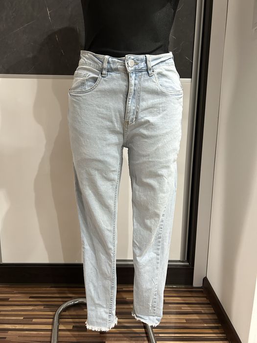 Spodnie damskie jeansowe dzinsowe rozmiar M stan bdb