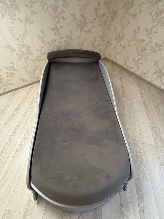 Продам дитяче ліжко «Audi “
