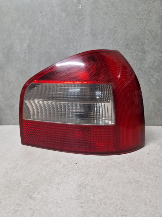 Audi a3 8l lift lampa prawy tył tył prawy