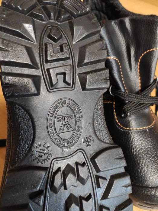 черевики робочі кожзам 300 грн