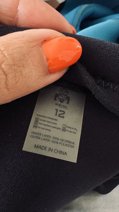 Fato criança mergulho