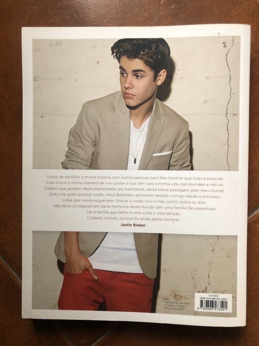 Livro Justin Bieber- Ainda agora comecei