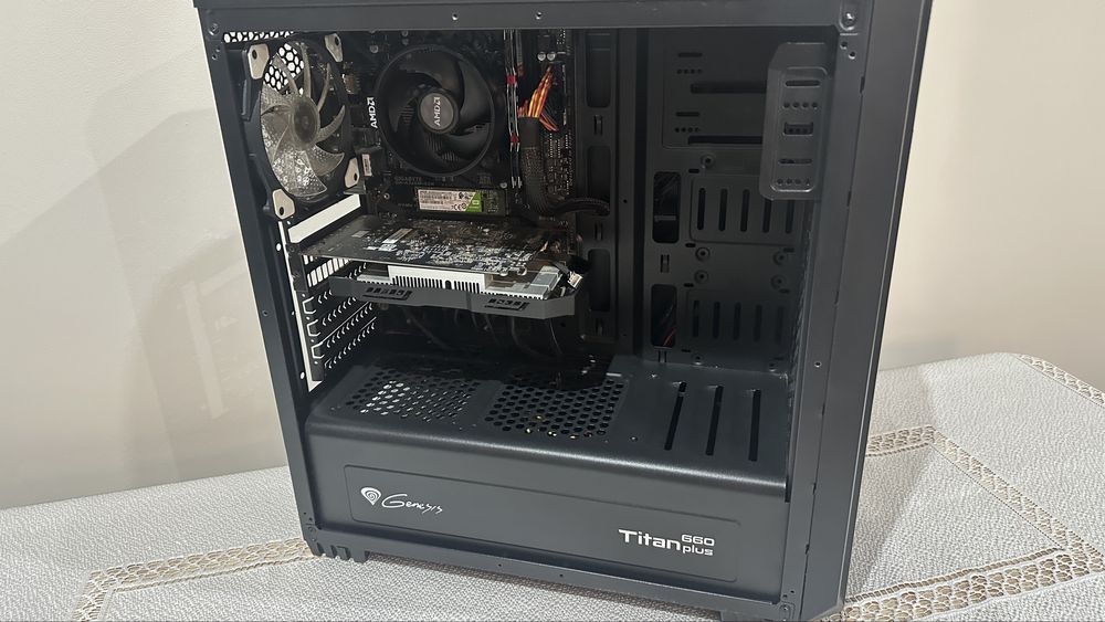 Komputer do gier Ryzen 3 1200/8GB DDR4/250GB SSD/RX 560