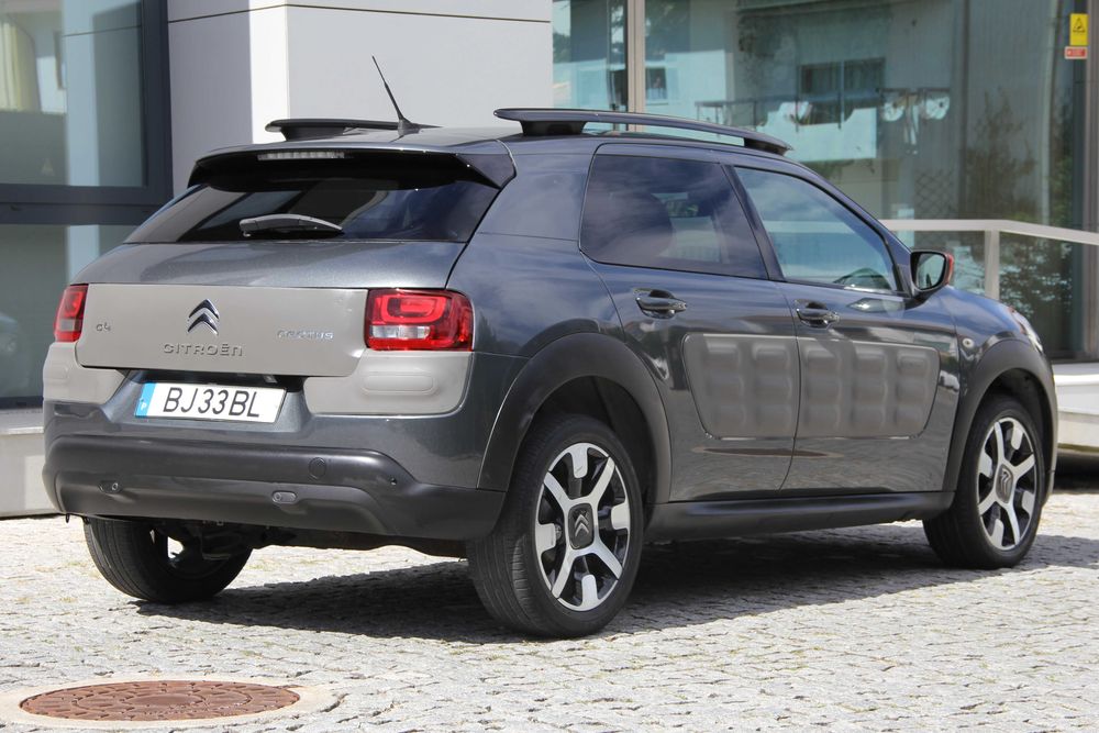 Citroën C4 Cactus VTi 82 Shine Edition - desde 89€/mês