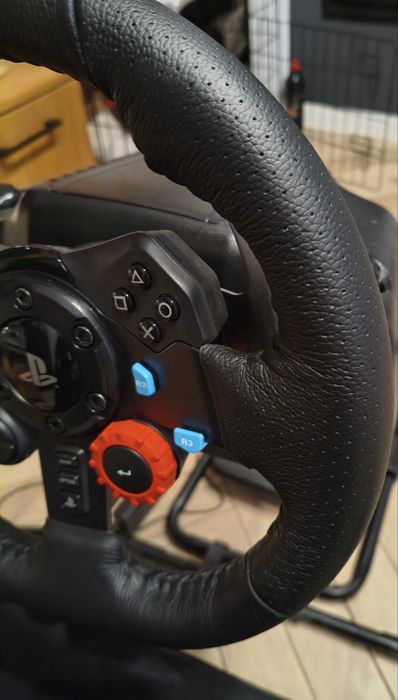 Fotel wyścigowy + kierownica Logtech PS3/4/5 i PC, stan idealny