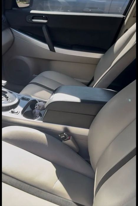 Mazda CX-7.