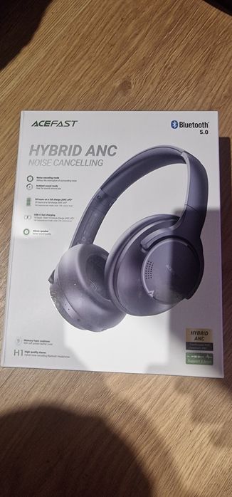 Fones Bluetooth com cancelamento de ruído