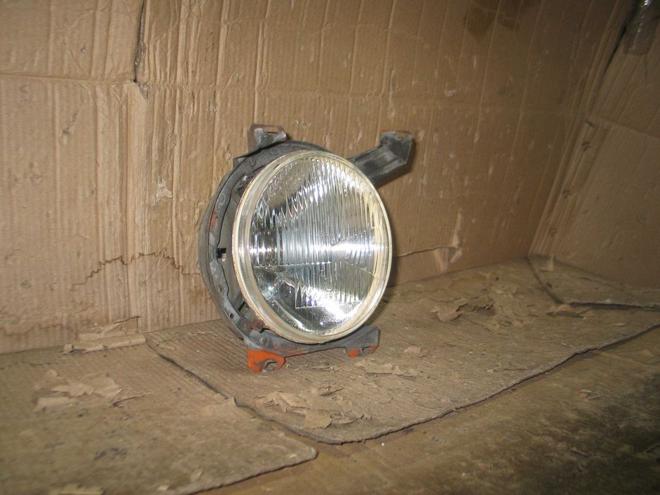 lampa przod reflektor kosz vw lt 1 I 75-86r. oryginal hella