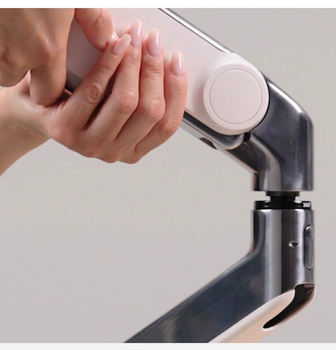 Monitor arm by Human Scale - all accessories included