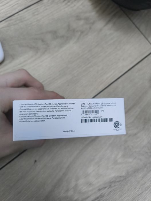 Słuchawki Apple AirPods3