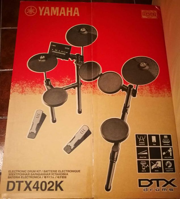 Bateria Yamaha DTX402K .
