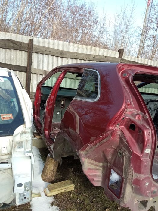 Кузов четверть криша стойка Джип Черокі 2019 Розборка Jeep Cherokee