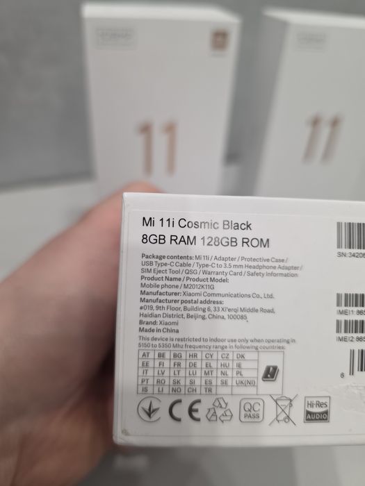 Xiaomi Mi 11i 8/128 GB Cosmic Black нові розпаковані є кількість