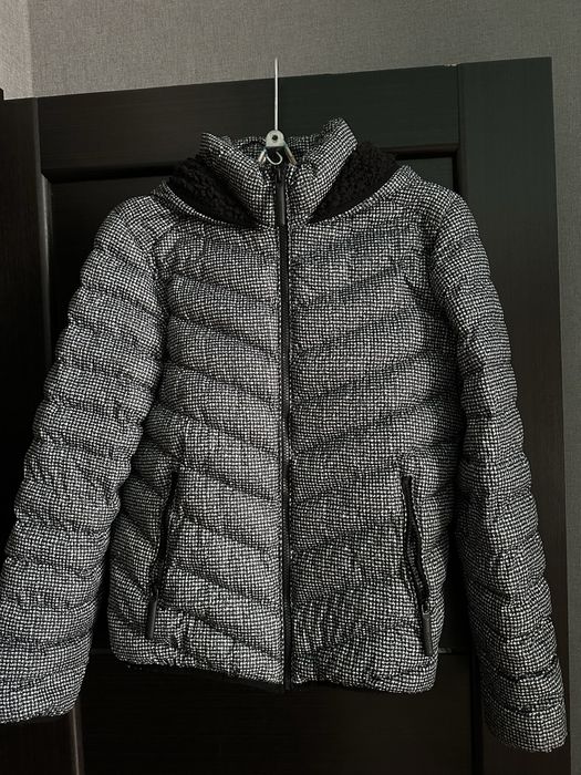 Осенне зимняя куртка размер М