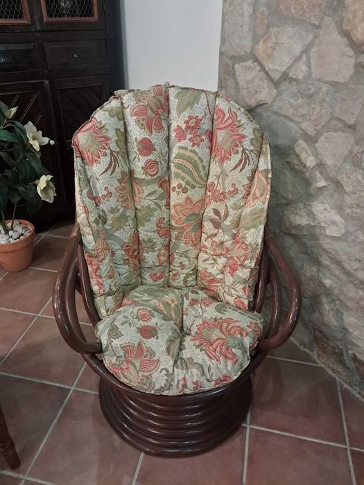 2 Cadeirões + Sofá de 2 lugares