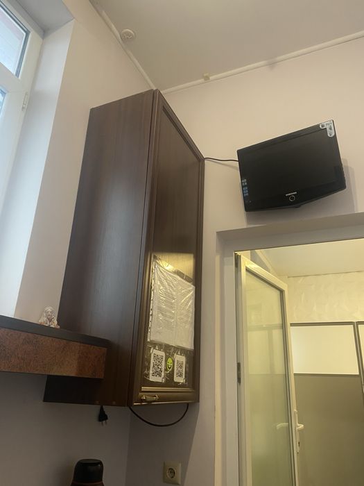 Здається в оренду кабінет з окремим входом