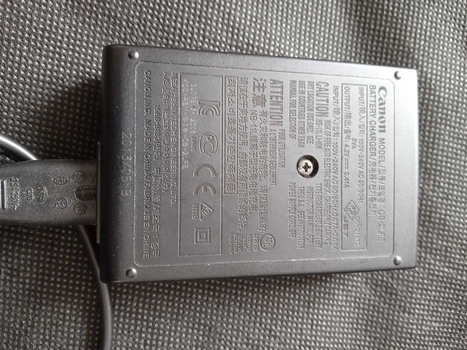 Carregador de Bateria CANON CB 2LFE