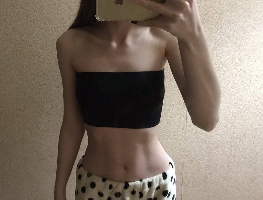 Топ жіночий без бретелек чорний