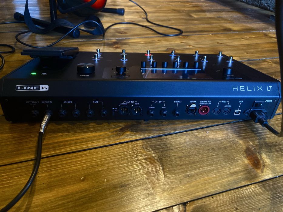 Гитарный процессор Line 6 Helix LT
