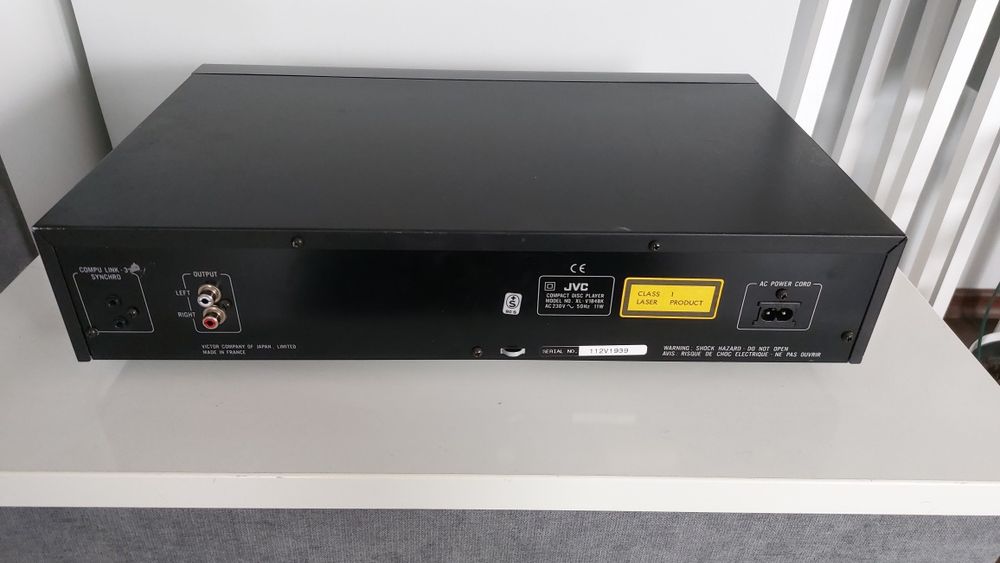 Odtwarzacz CD JVC  XL-V418