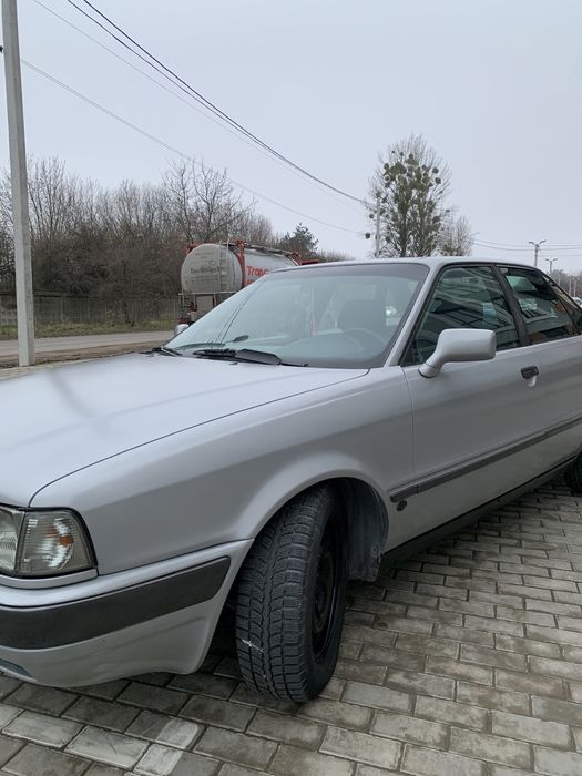 Ауді 80 b4 1993.