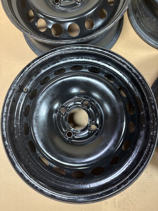 4x100 6J15 IS40 60,1 felgi stalowe RENAULT CLIO CAPTUR CZUJNIKI TPMS