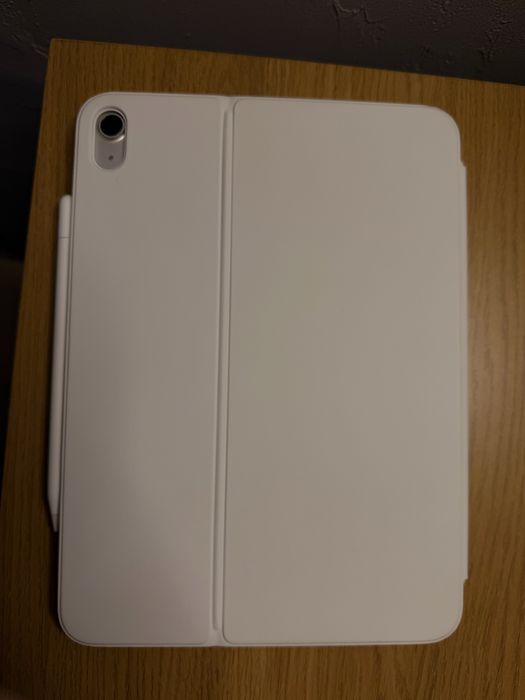 Apple iPad Magic Keyboard Folio