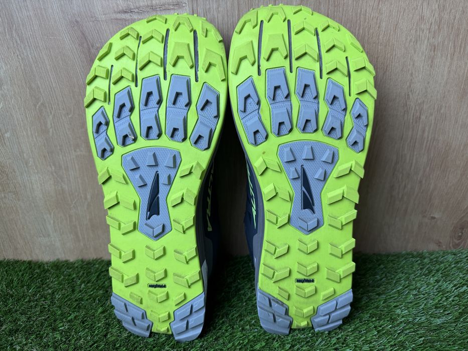 Altra Lone Peak 9 Waterproof  розмір 42