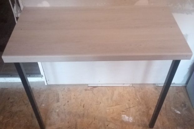Stół mocowany na ścianę dl80cmxszer40cmwys70cm