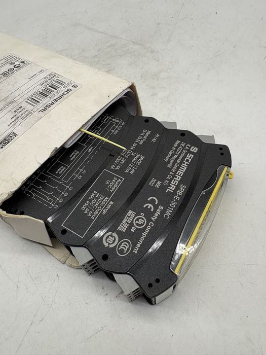 Schmersal 103014374 SRB-E-301MC Safety Relay