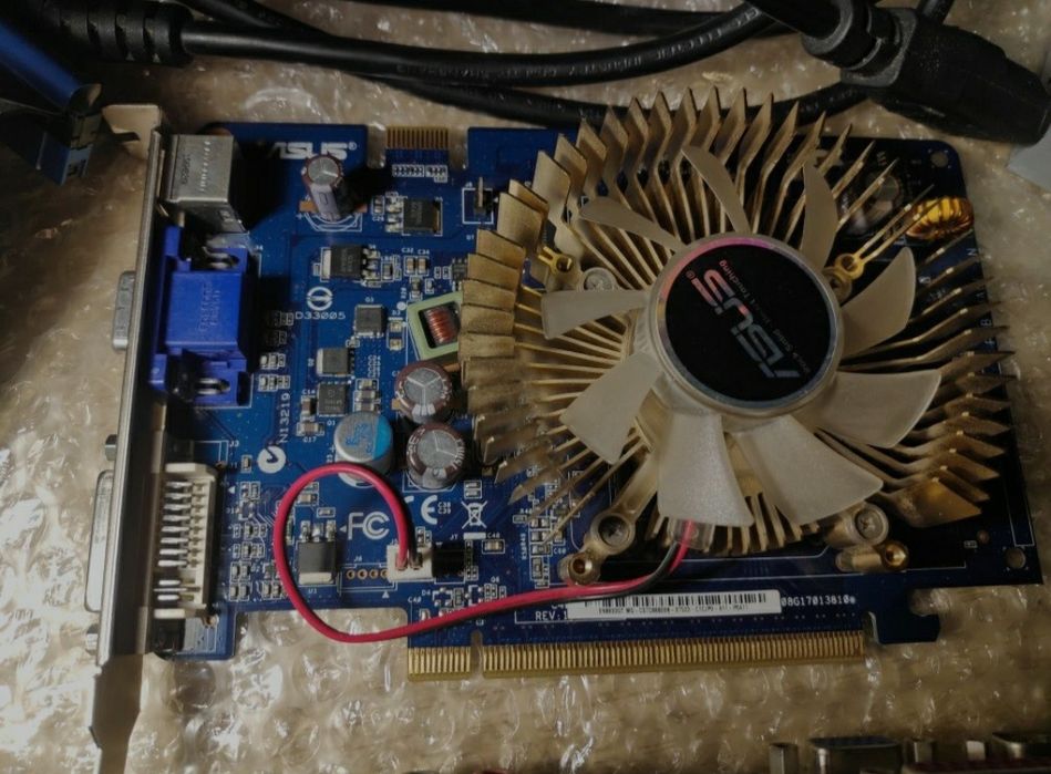 Продам рабочий комплект (PC)