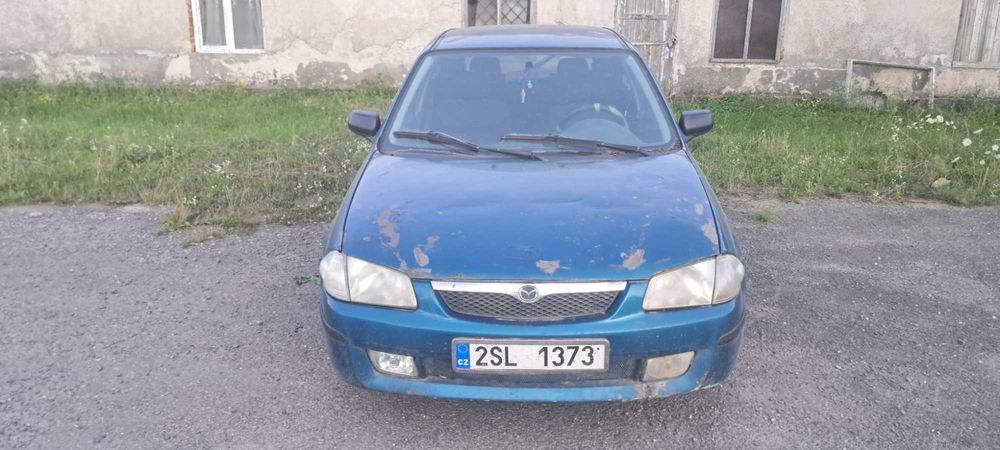Автомобіль їде добре