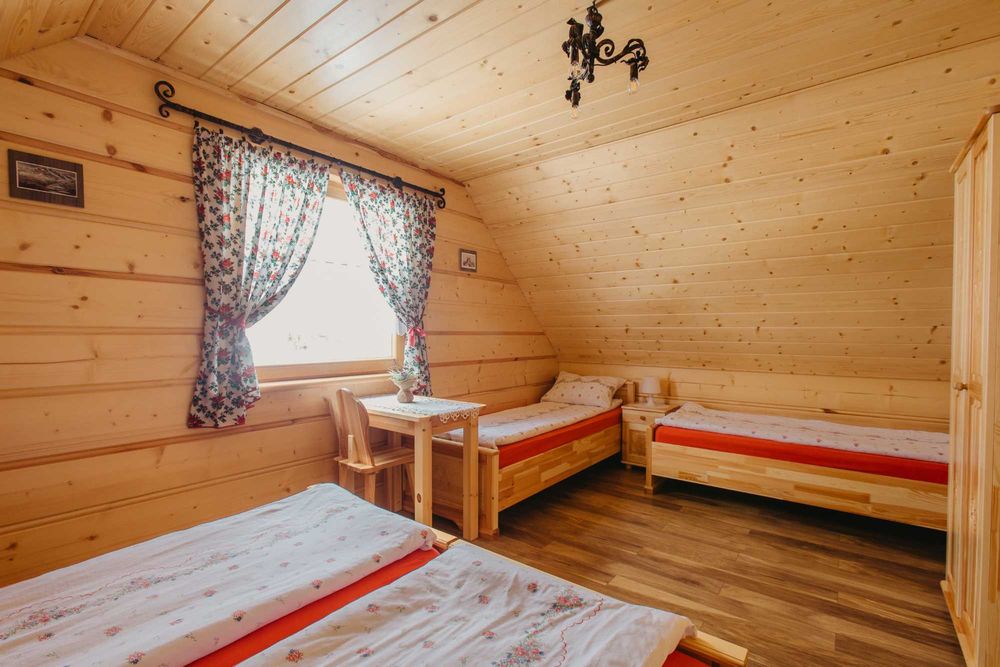 Domek drewniany w górach wakacje ,ferie, noclegi  wczasy bilard sauna