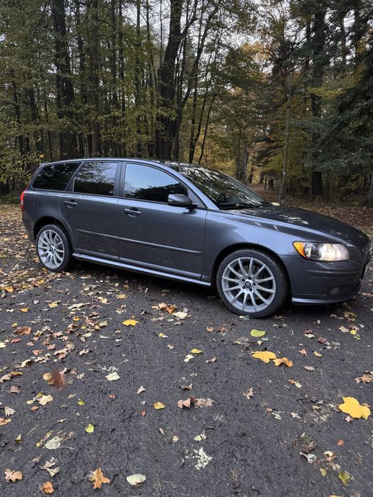 Volvo v50 t5 awd R-desing SUMMUM