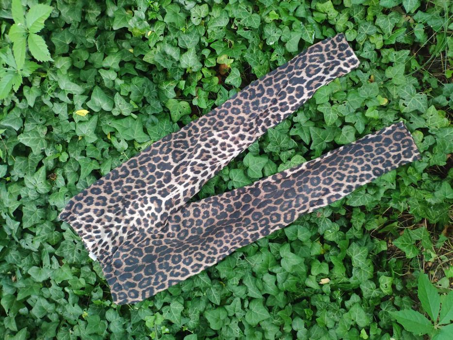 Legginsy 7/8 w panterkę z wysokim stanem S panterka