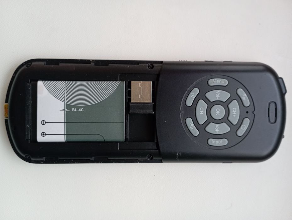 Безпровідна міні-клавіатура з Bluetooth адаптером 2.4,